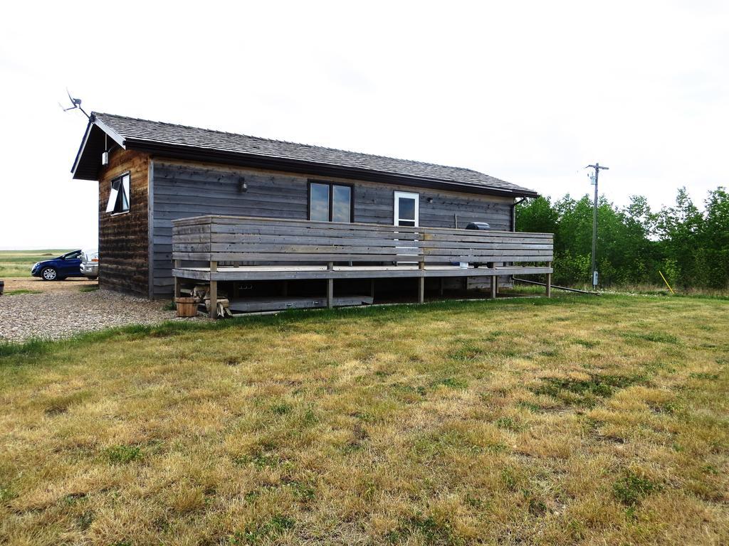 Foxlake Retreat Hanna Екстер'єр фото